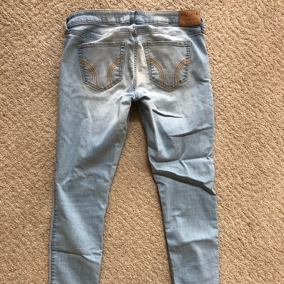 Hollister jeans - Picture 2 of 4